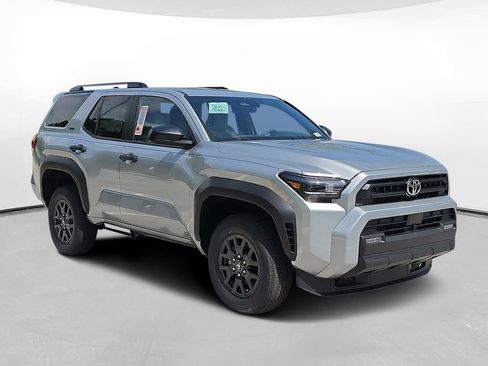 New 2026 Toyota 4Runner SR5 AWD/4WD image 3