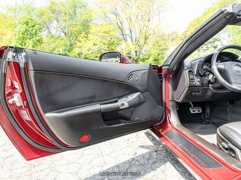 Used 2007 Chevrolet Corvette Coupe w/ Preferred Equipment Group RWD image 73