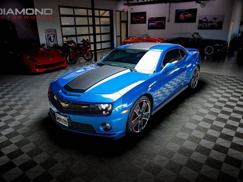 Used 2013 Chevrolet Camaro SS w/ Hot Wheels Special Edition image 47
