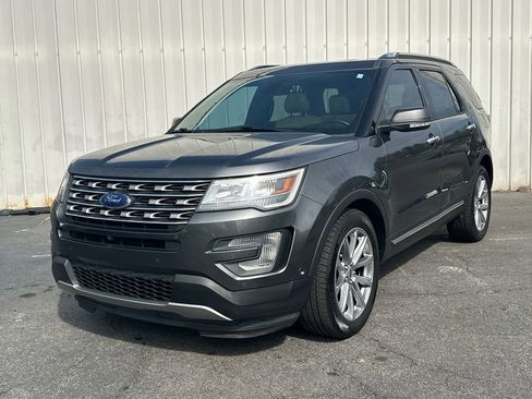 Used 2017 Ford Explorer Limited w/ Equipment Group 301A image 2
