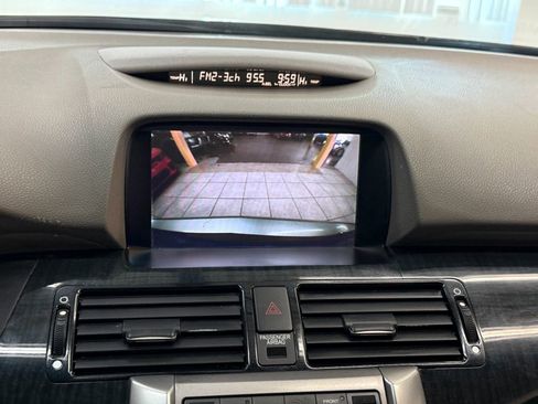Used 2010 Acura RL AWD/4WD image 30