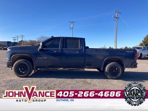 Used 2022 Chevrolet Silverado 2500 Custom w/ Custom Convenience Package image 2