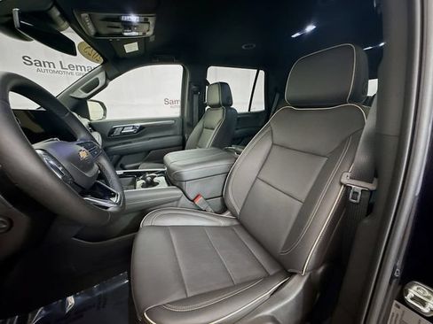 Used 2025 Chevrolet Tahoe Premier AWD/4WD image 23
