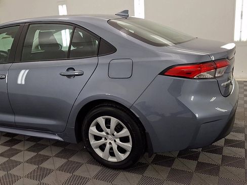 Used 2024 Toyota Corolla LE image 2