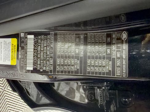 Used 2019 Land Rover Discovery Sport SE AWD/4WD image 31