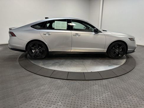 Used 2025 Honda Accord Sport image 15