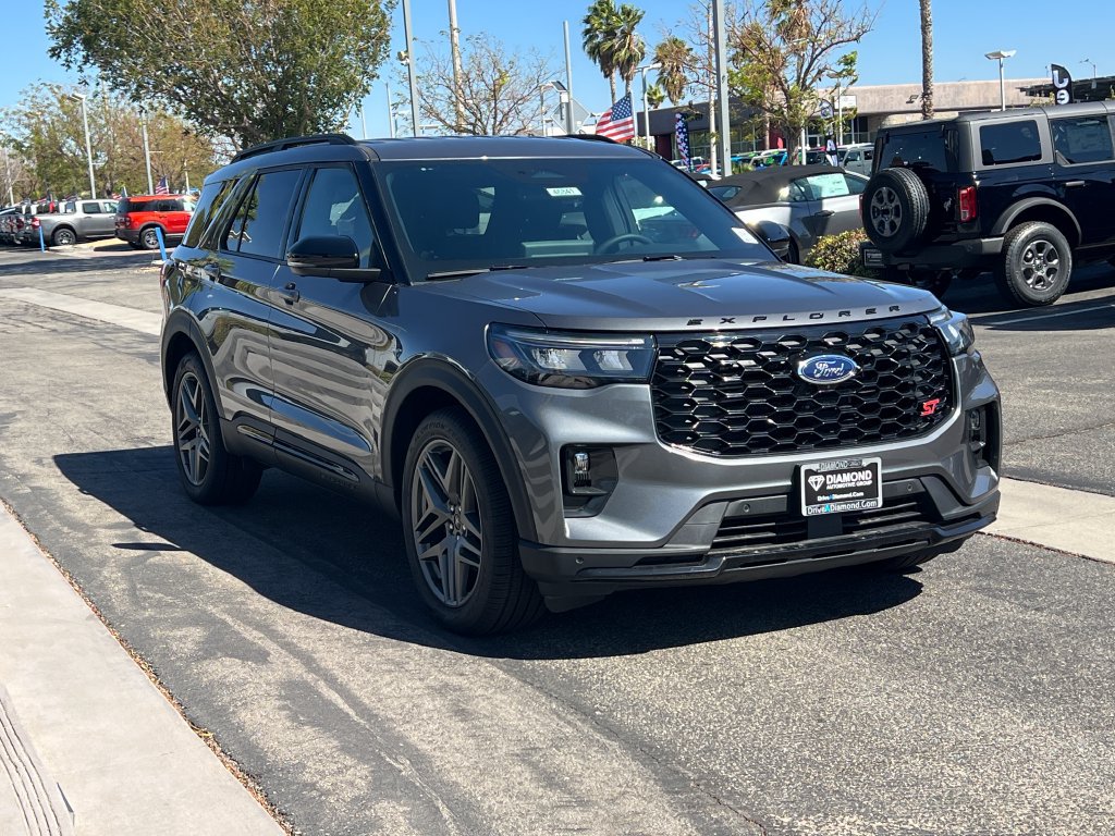 New 2026 Ford Explorer ST AWD/4WD image 9