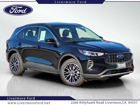 Certified 2023 Ford Escape SE image 1