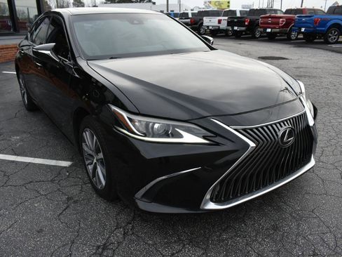 Used 2019 Lexus ES 350 w/ Accessory Package 2 image 4