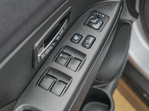 Used 2017 Mitsubishi Outlander Sport ES image 36