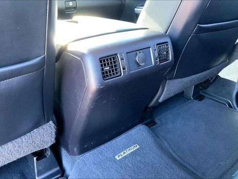 Used 2015 Toyota Tundra Platinum image 33
