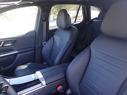 Used 2026 Mercedes-Benz GLC 300 4MATIC image 29