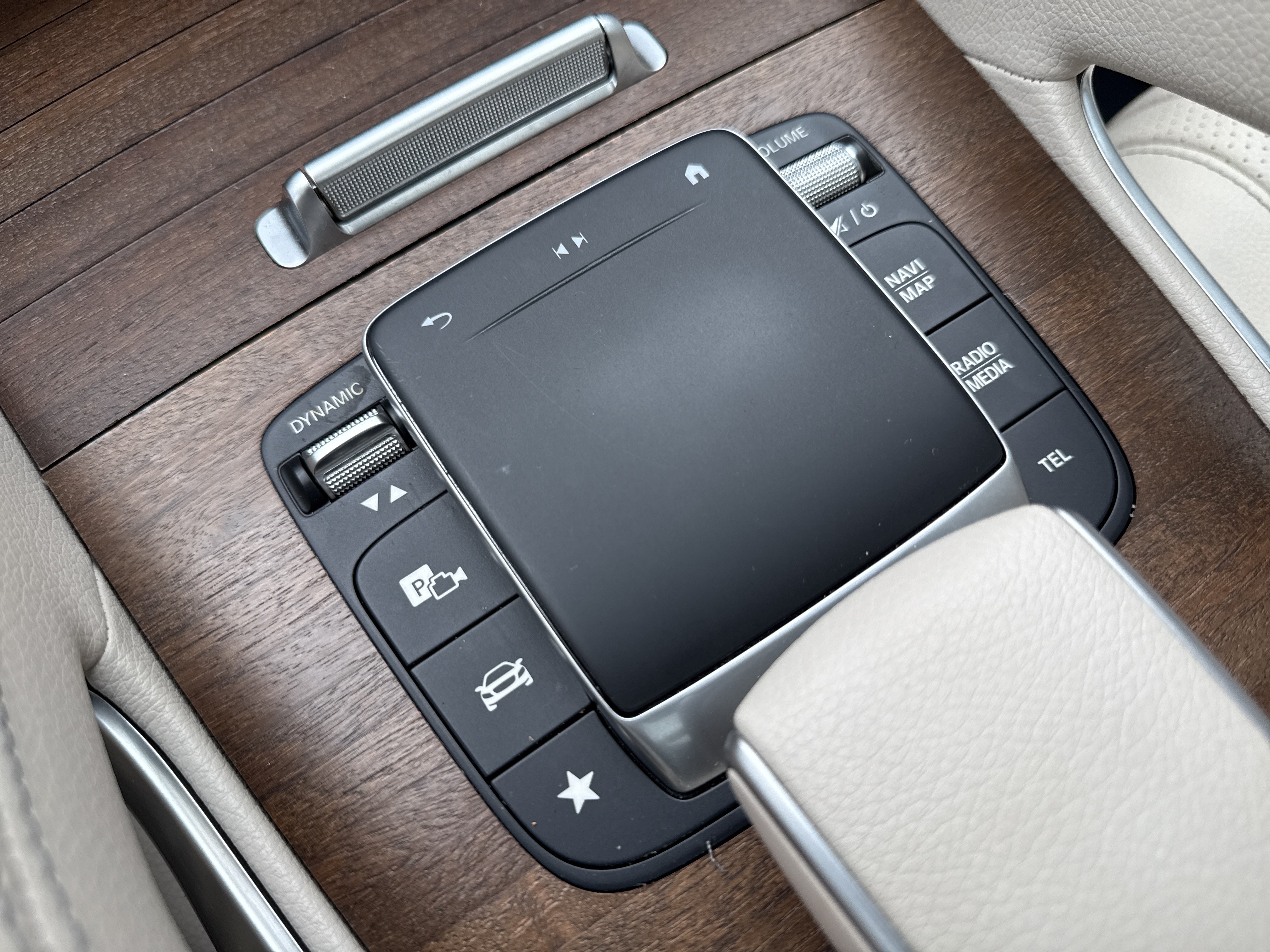 Certified 2022 Mercedes-Benz GLS 450 4MATIC image 47