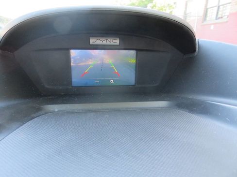 Used 2017 Ford C-MAX SE w/ Equipment Group 202A FWD image 17