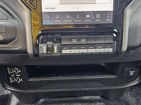 New 2025 RAM 5500 Tradesman image 24