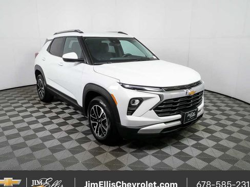 Used 2025 Chevrolet TrailBlazer LT image 24