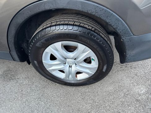 Used 2015 Toyota RAV4 LE image 22