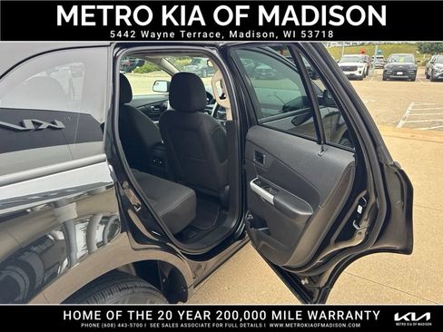 Used 2013 Ford Edge SE FWD image 30