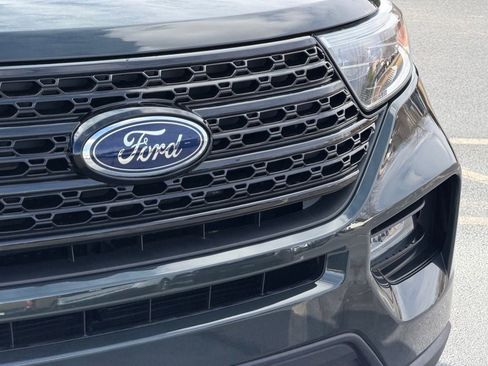 Certified 2023 Ford Explorer XLT w/ Equipment Group 202A image 21