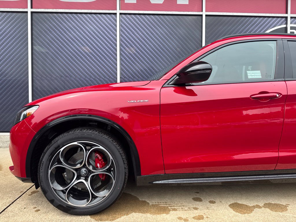 New 2026 Alfa Romeo Stelvio Sprint AWD/4WD image 16