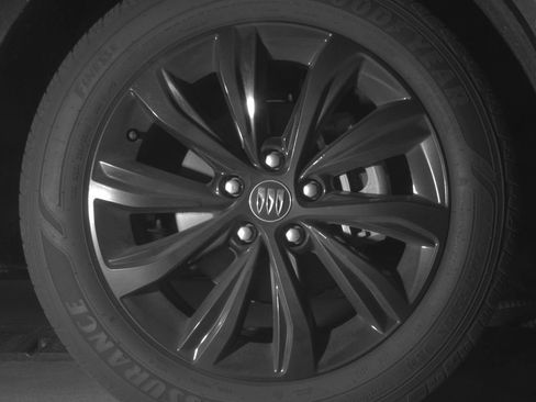 Used 2024 Buick Envista Sport Touring w/ Convenience I Package FWD image 13