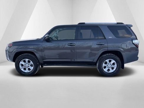 Used 2019 Toyota 4Runner SR5 image 4