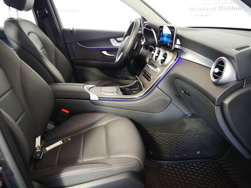 Used 2020 Mercedes-Benz GLC 300 4MATIC image 6