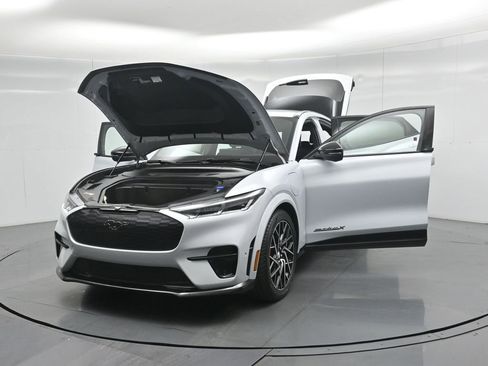 Certified 2023 Ford Mustang Mach-E GT w/ GT Performance Edition image 32