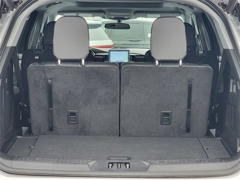 Certified 2023 Ford Explorer XLT w/ Equipment Group 202A image 21