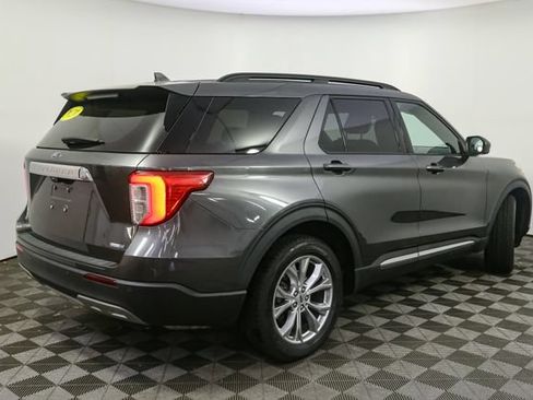 Used 2020 Ford Explorer XLT w/ Equipment Group 202A AWD/4WD image 13