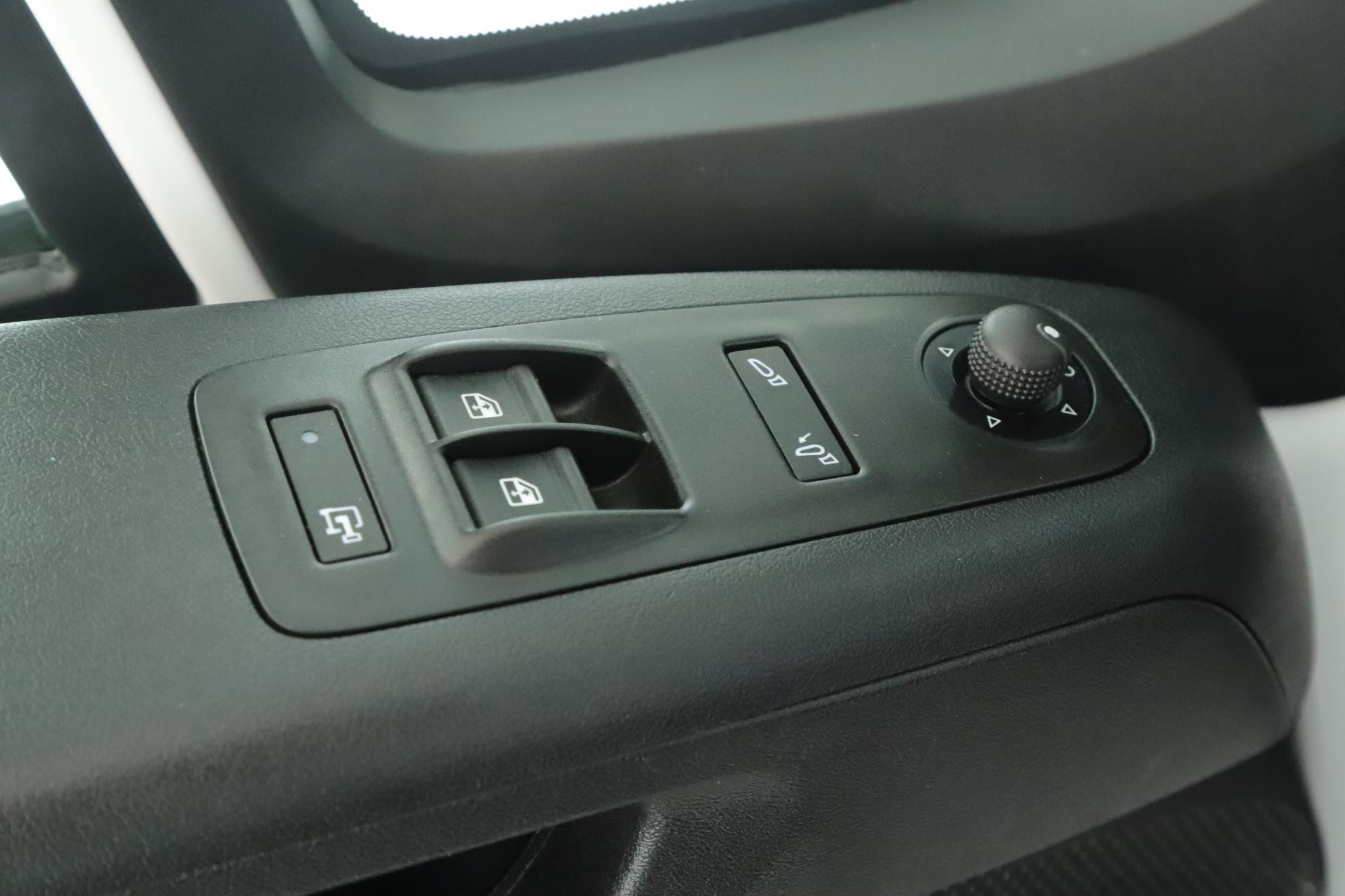 Used 2026 RAM ProMaster 2500 w/ Convenience Group FWD image 5