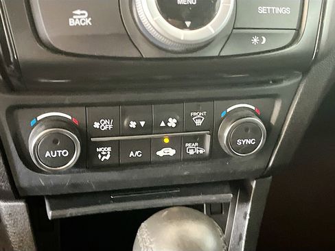 Used 2020 Acura ILX w/ Premium Package image 15