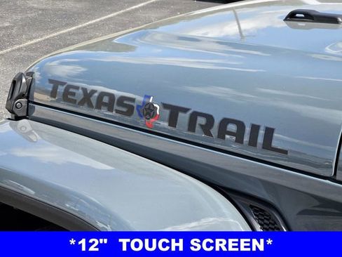 New 2025 Jeep Gladiator Sport image 9