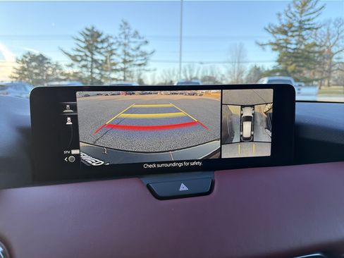 Certified 2025 MAZDA CX-70 Plug-In Hybrid w/ Premium Plus image 19