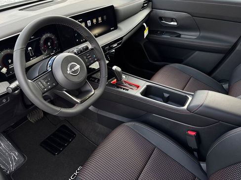 New 2026 Nissan Kicks SR w/ SR Premium Package image 8