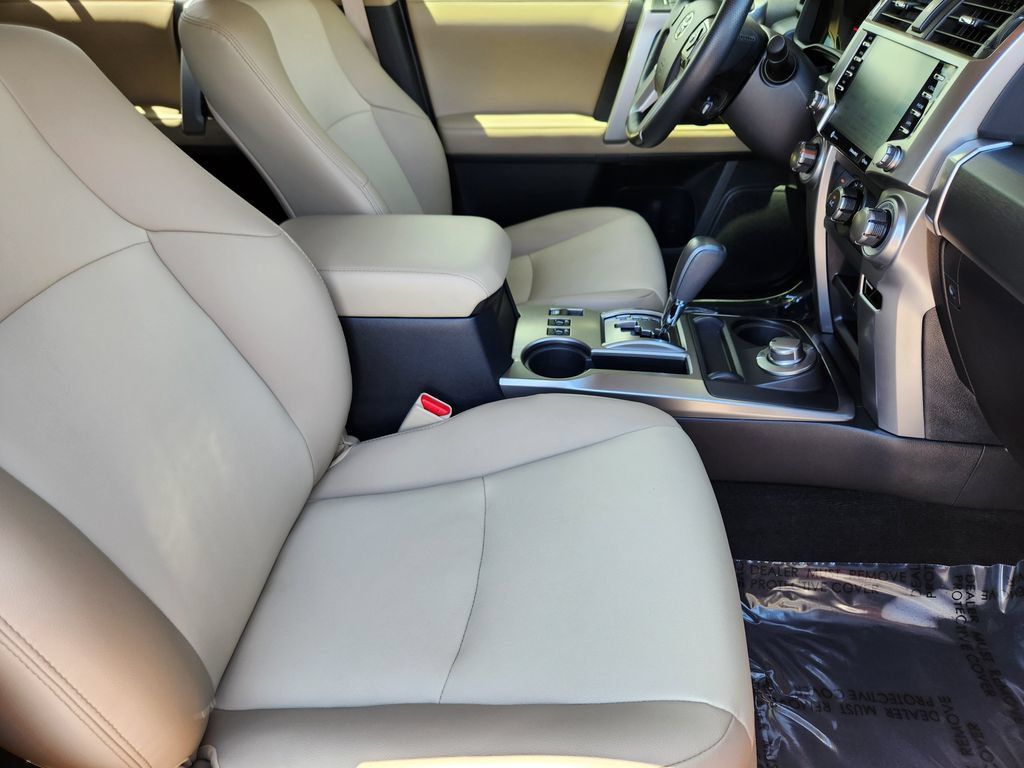 Used 2023 Toyota 4Runner SR5 Premium AWD/4WD image 5