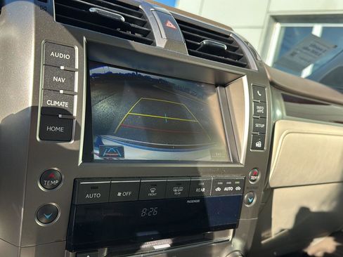 Used 2018 Lexus GX 460 Luxury image 24