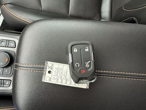 Used 2022 GMC Terrain AT4 w/ Infotainment Package II image 43