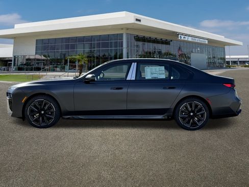 New 2026 BMW 760i xDrive w/ Executive Package image 6