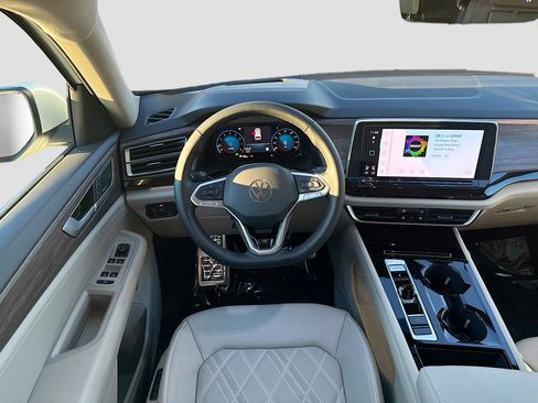 New 2026 Volkswagen Atlas SEL Premium R-Line image 17