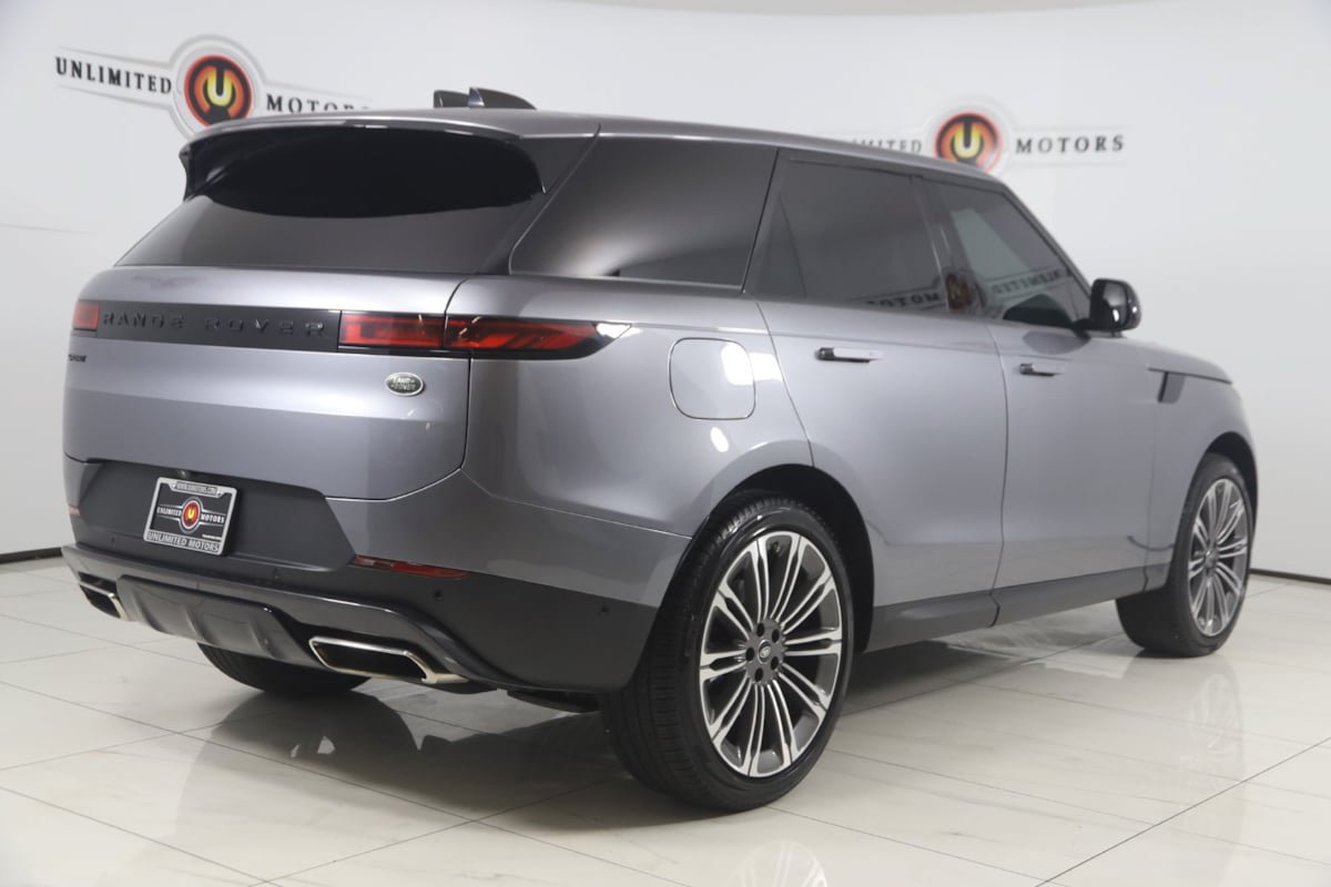 Used 2023 Land Rover Range Rover Sport SE AWD/4WD image 3