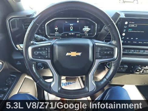 Used 2022 Chevrolet Silverado 1500 LT AWD/4WD image 14