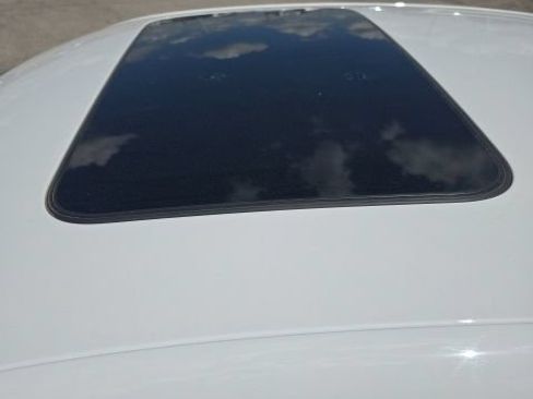 Used 2022 Dodge Charger SXT w/ Leather Interior Group RWD image 11