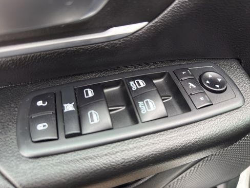 Used 2020 RAM 1500 Big Horn image 14