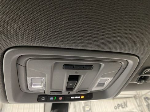 Used 2020 Chevrolet Silverado 1500 LT w/ All-Star Edition image 34