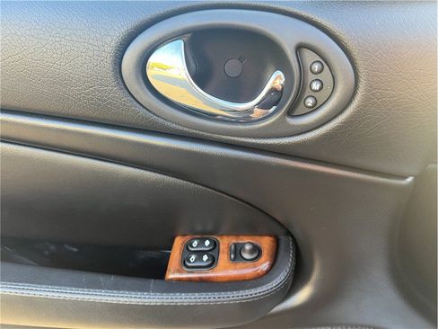 Used 1998 Jaguar XK8 Convertible image 13