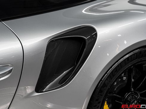 Used 2019 Porsche 911 GT2 RS RWD image 21