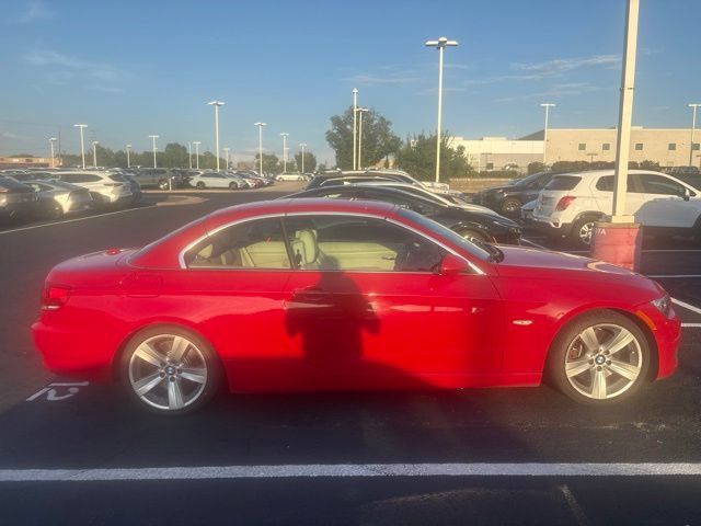 Used 2009 BMW 335i Convertible RWD image 4