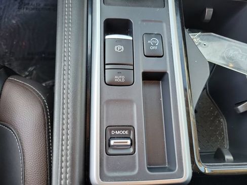 Used 2024 Nissan Pathfinder Platinum w/ Cargo Package FWD image 33
