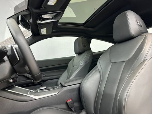 Used 2025 BMW 430i Coupe w/ Convenience Package image 15